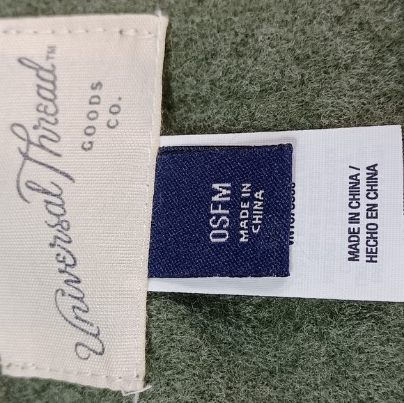 Universal Tread women's plaid print fringed shawl size one size fits most b11 - Picture 3 of 9